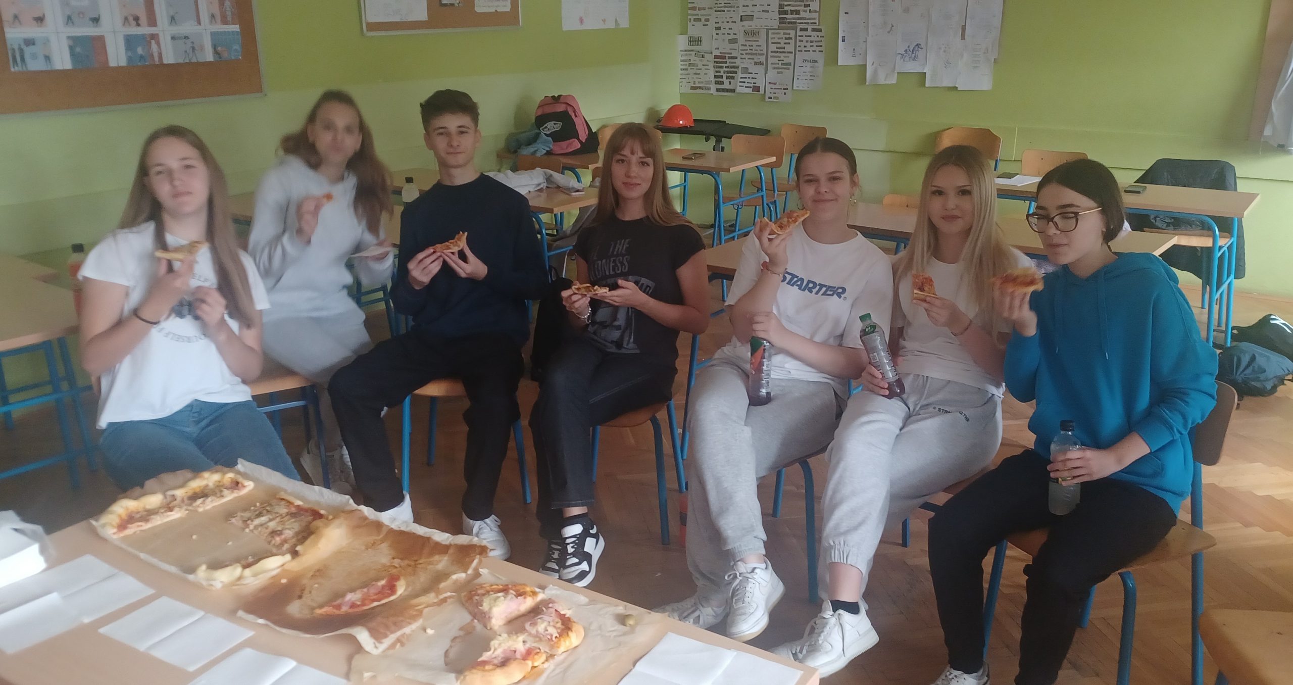 Pročitajte više o članku Naše učenice su postale pizza majstorice na jedan dan