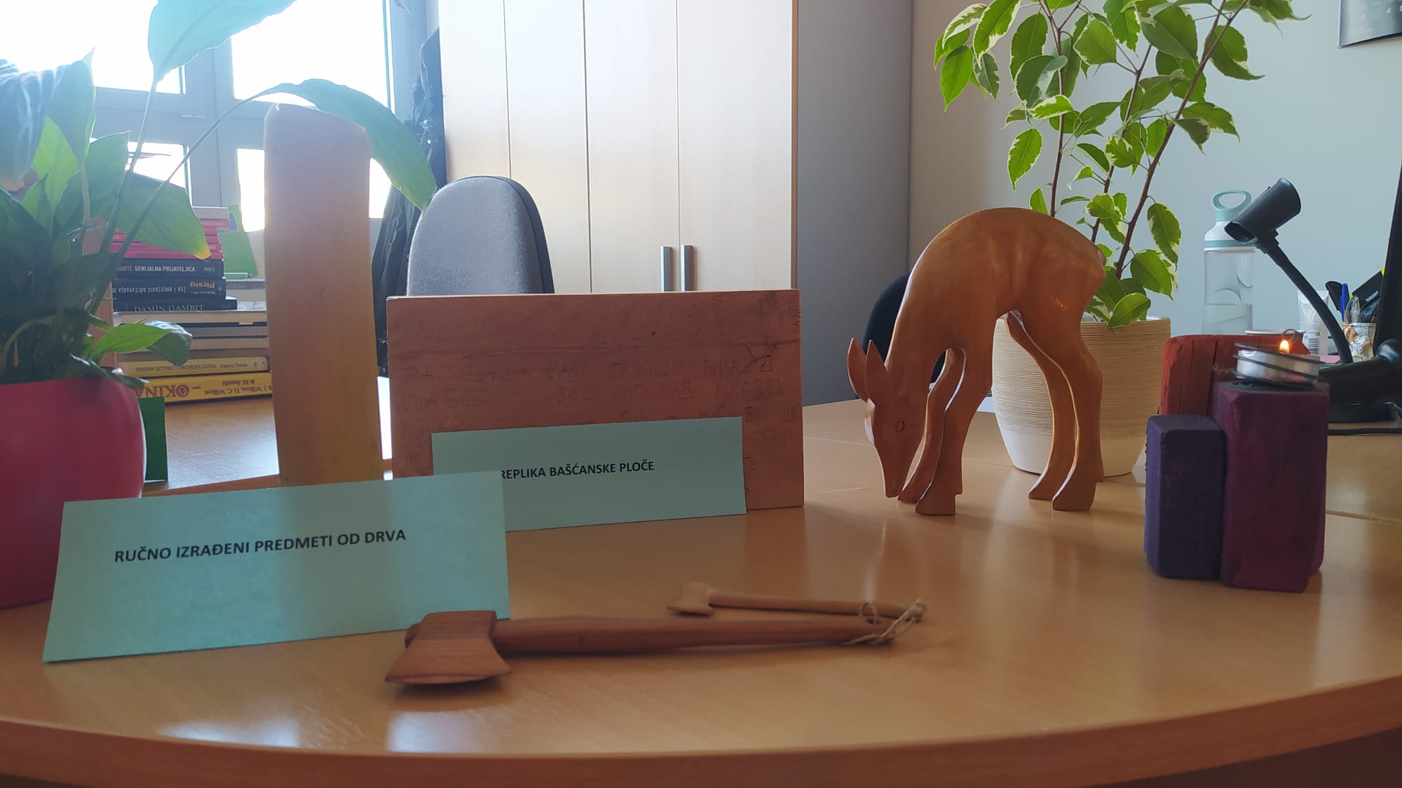 Pročitajte više o članku Izložba „Drvo i njegov tajni život“