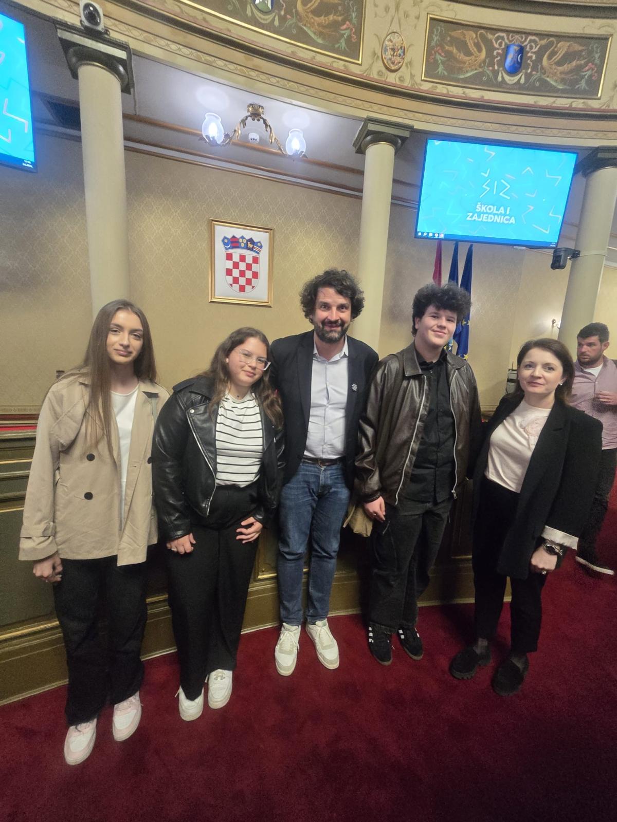 Pročitajte više o članku KORAK PO KORAK DO BOLJE SIGURNOSTI – ŠKOLA I ZAJEDNICA